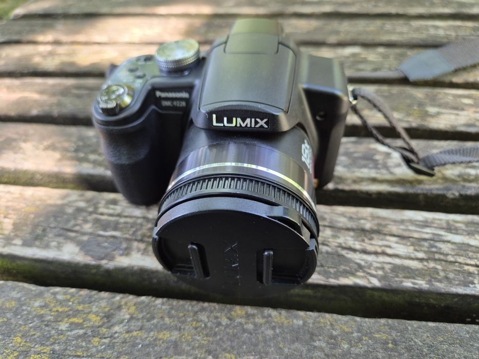 Panasonic Lumix FZ28 - super zoom камера с Leica обектив.