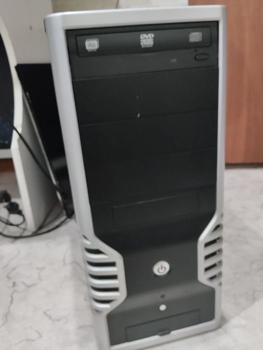 Компьютер полностью рабочий