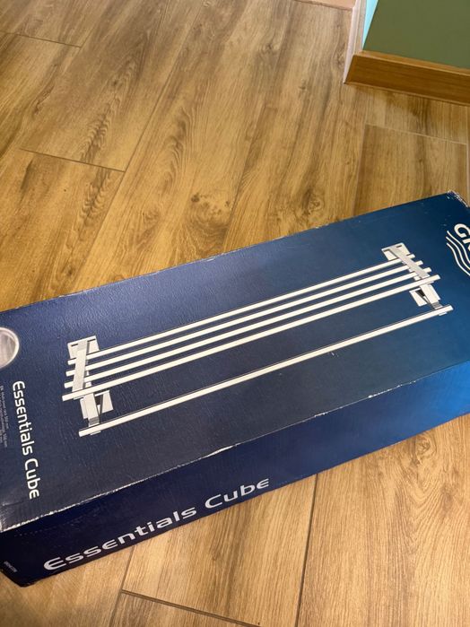 Grohe Cube Essentials държач за кърпи