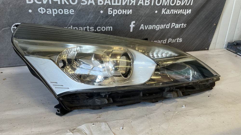 3 броя десен фар Toyota Verso Facelift (2013-2018)