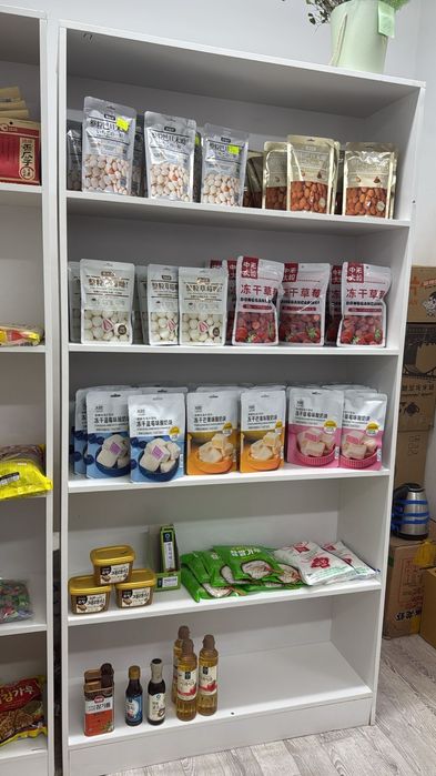 Шкаф для магазина