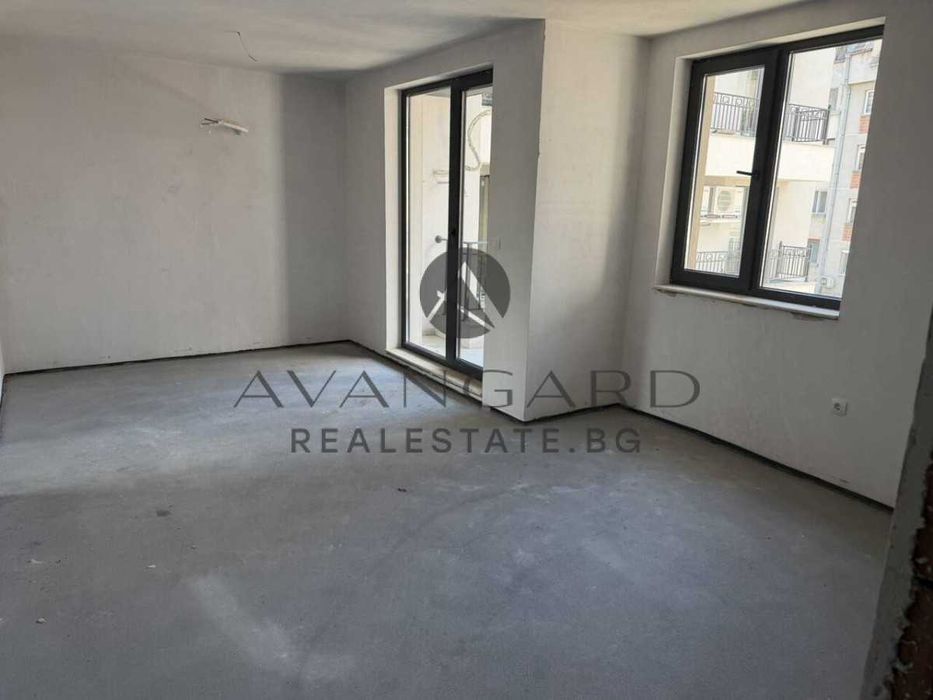 Продава се Двустаен апартамент в Пловдив, Кючук Париж - 61 кв.м за 1853 €/кв.м - Снимка #10