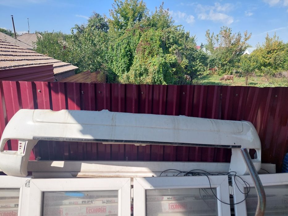 Бампер продам  от машины прадо