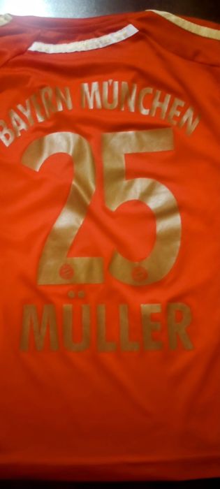 Adidas Bayern Munchen тениска на Мюлер сезон 2011/2012