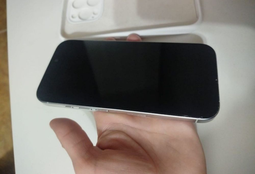 Продам айфон 16 про, на 512 гб