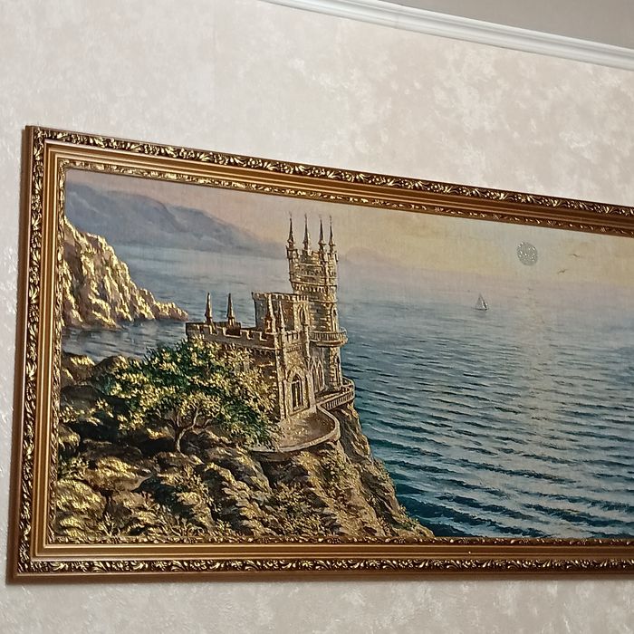 Продам картину "Ласточкино гнездо"