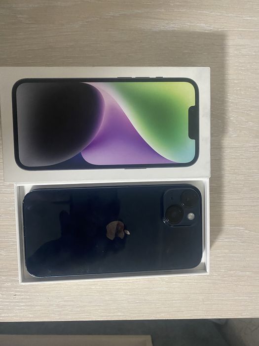 Продам айфон 14 идеал