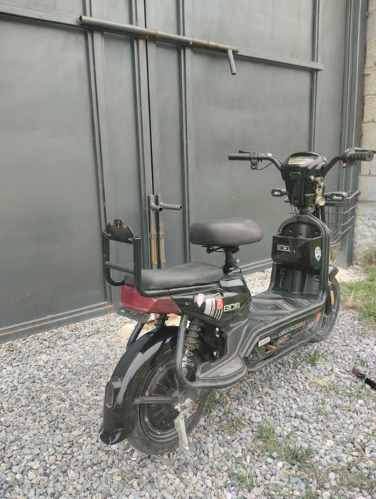 Скутер ск8 черный