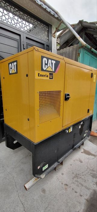 CAT DE18E3 generator (18 kVA) – ideal holat, 120 motosoat, original