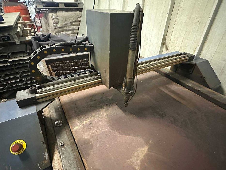 CNC плазмена машина за рязане на метал