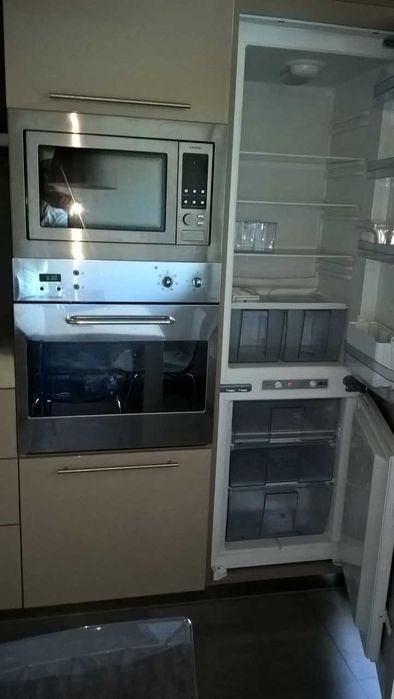 Дава се под наем Тристаен апартамент в София, Медицинска академия - 100 кв.м за 1020 € - Снимка #2