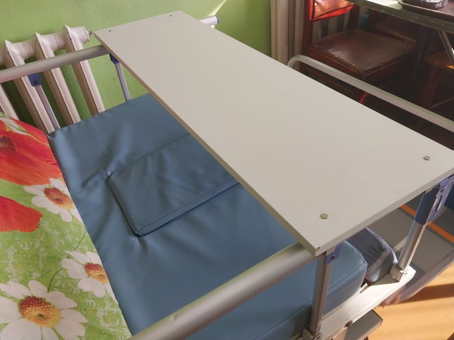 Кровать медицинская