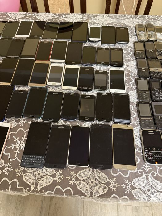 Lot telefoane si tablete 164 de bucati, functionale si cu defecte