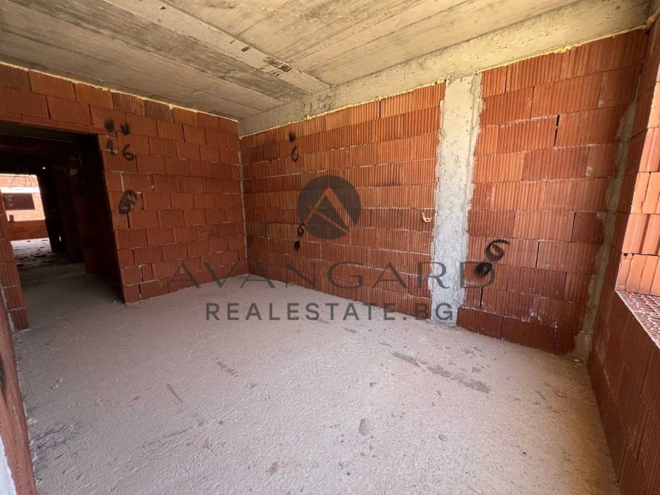 Продава се Двустаен апартамент в Пловдив, Остромила - 58 кв.м за 1379 €/кв.м - Снимка #4