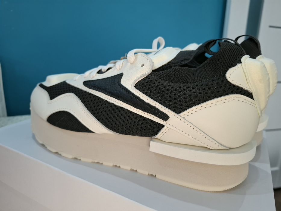 Reebok  Humne 42.5 мъжки оригинални