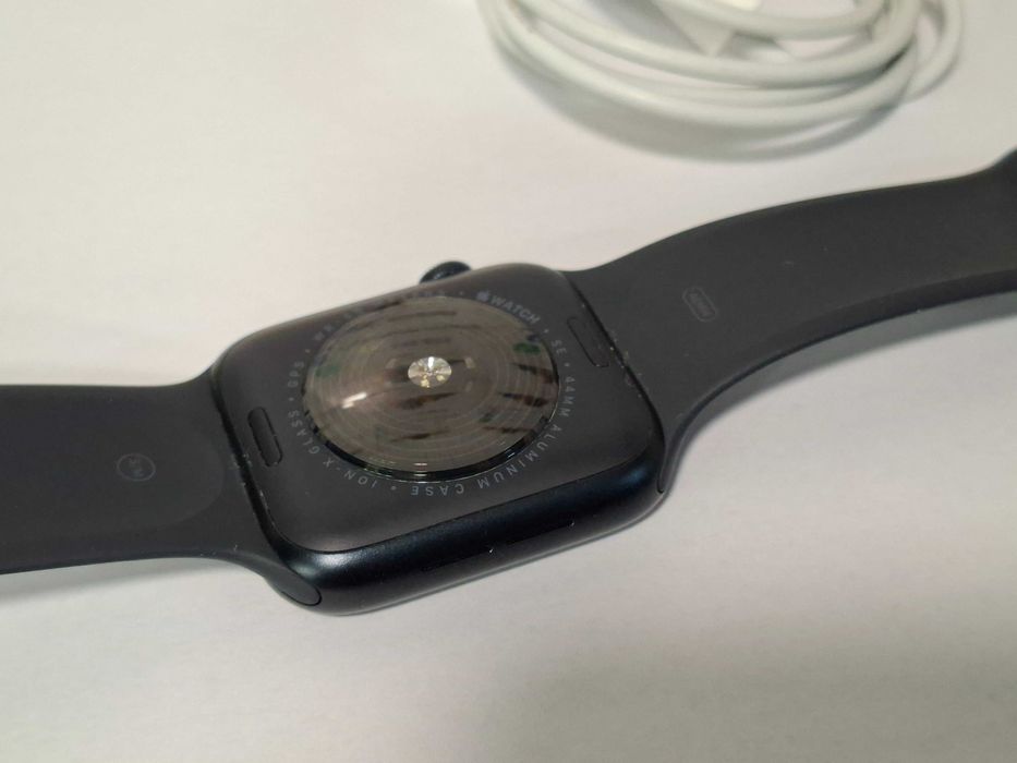 Hope Amanet P10/Smartwatch Apple SE 2 44mm 100% bateria