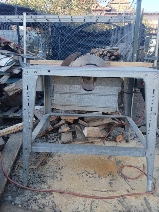 Circular cu masa 220 volt