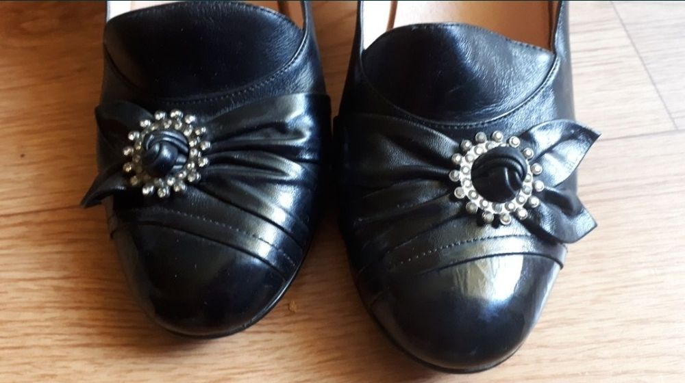 Туфли 2 модели (39/40 размер)