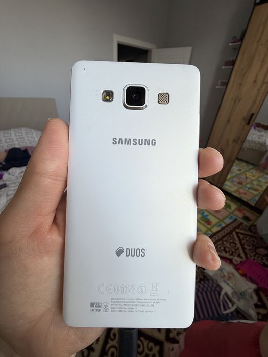 Продам телефон самсунг