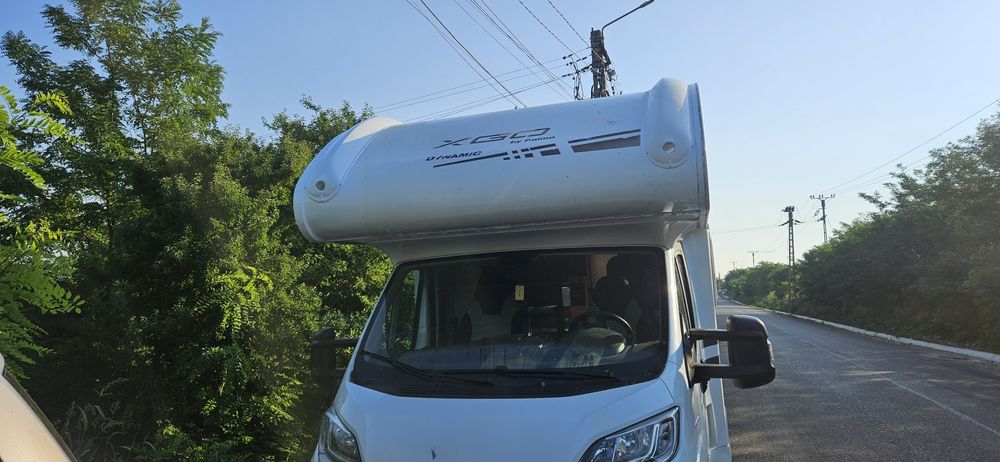 Reparatii bari auto si tinichigerie/vopsitorie