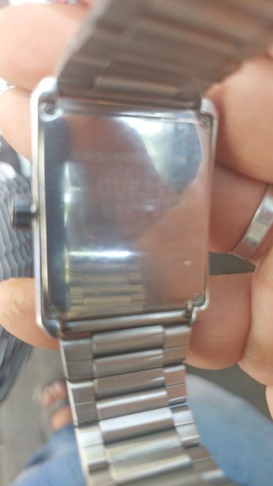 Продам мужские часы Guess