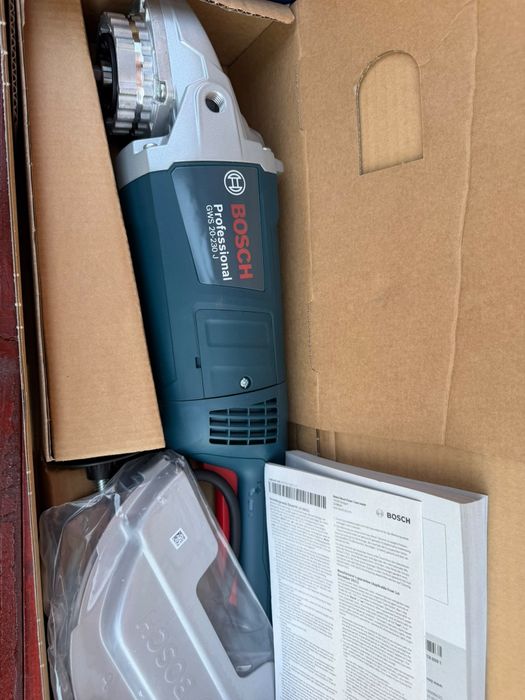 Bosch polizor de 2000 w