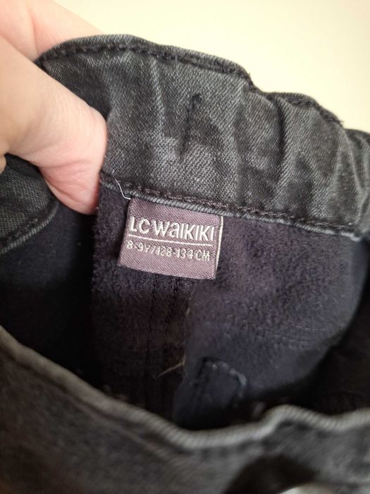 Теплые джинсы на мальчика 8-9 лет