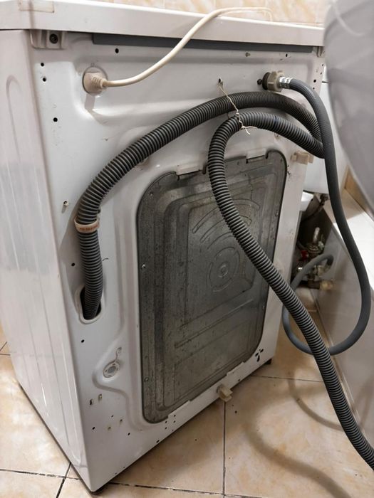 Продам стиральную машину