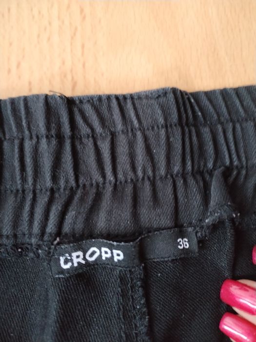 Pantaloni cargo de la Cropp