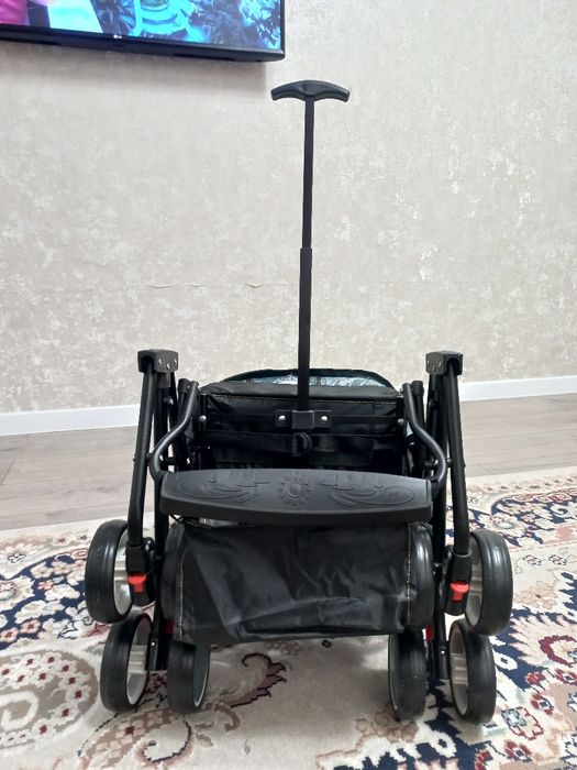 Продам новую коляску чемодан
