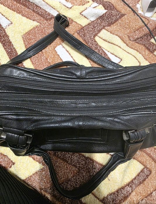 Продам кожаную сумку