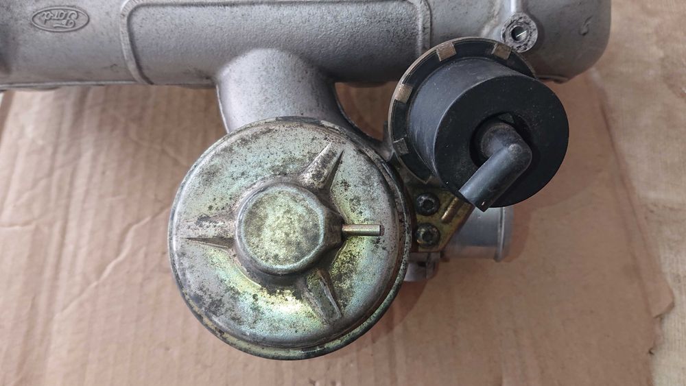 Всмукателен колектор с ЕГР за форд фокус .