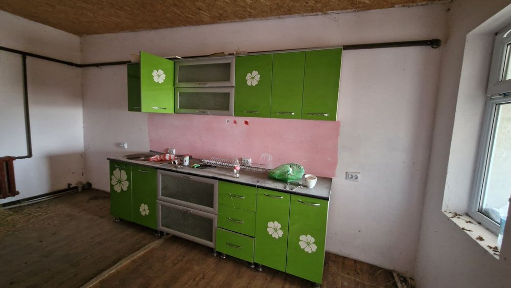 Ұсталған кухний гарнитур