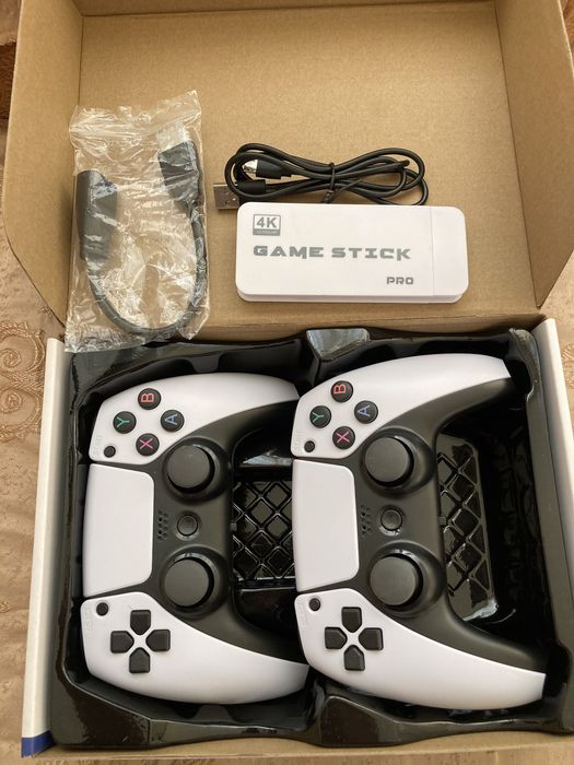 Игровая приставка, консоль для детей Game Stick, с 20 000 играми