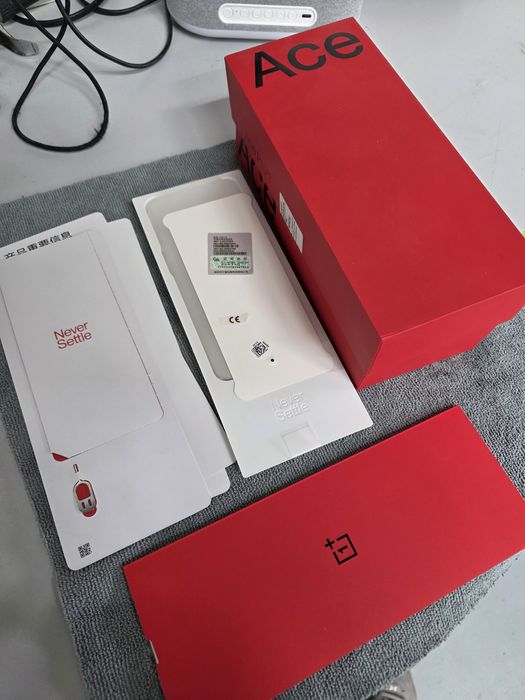 Telefon OnePlus 10 Ace Pro 512 GB jade green