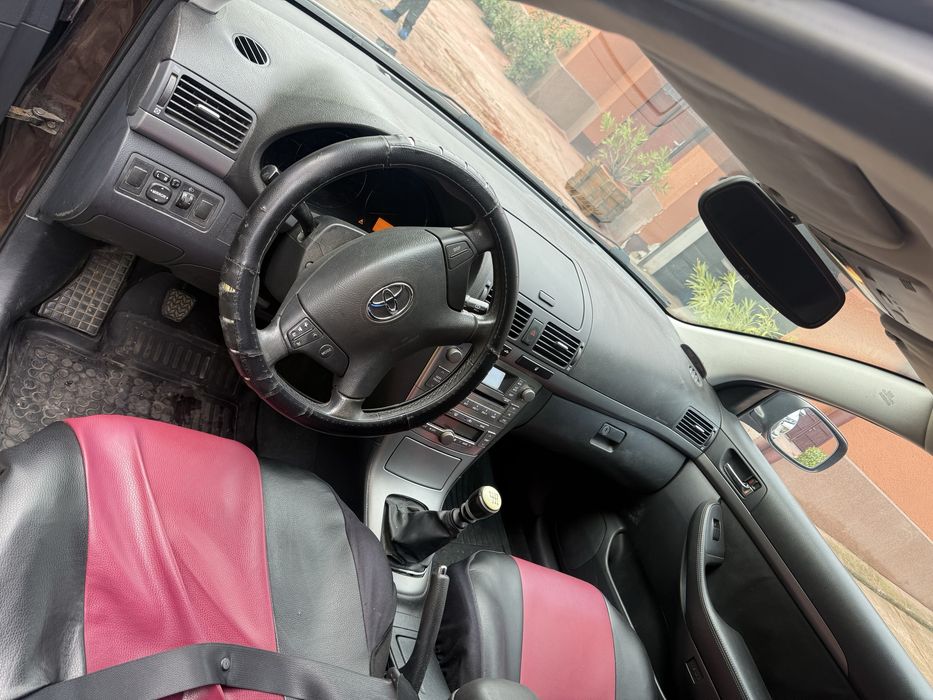 Vand Toyota Avensis