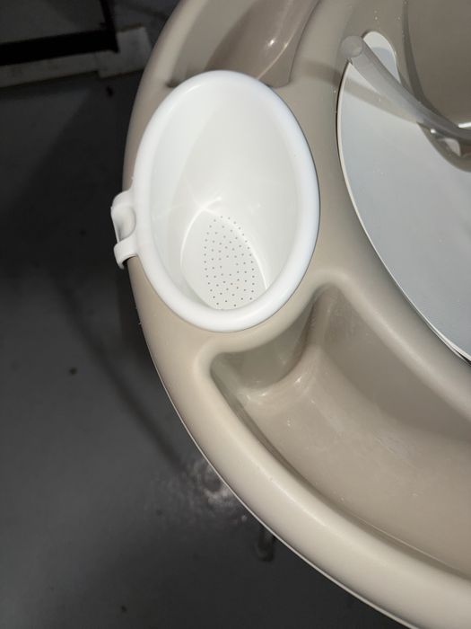 Vana/cada bebe , suport metalic solid, calitativa , in stare buna.