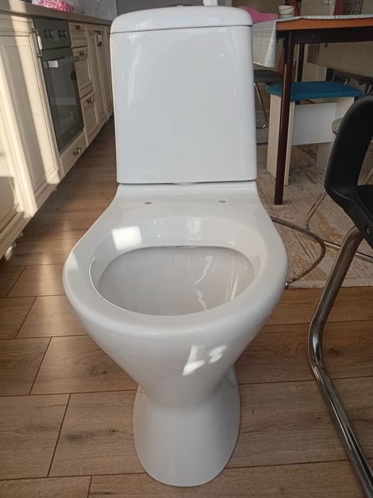 Унитаз в хорошем состоянии