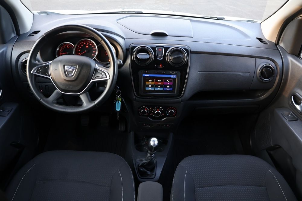 Dacia logdy 1.5.dci //7 locuri An 2020//import recent