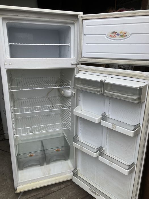 Продам холодильник