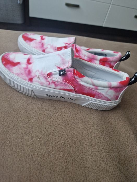 Teniși  Calvin Klein marimea 38