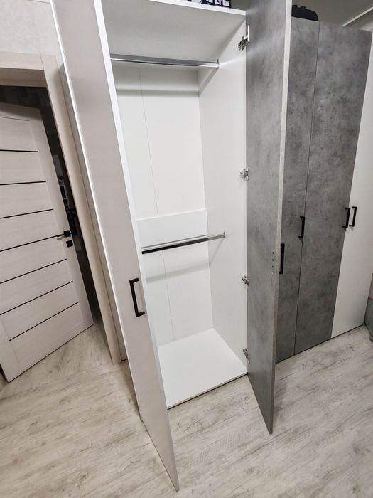 Шкаф для вещей ( новый)