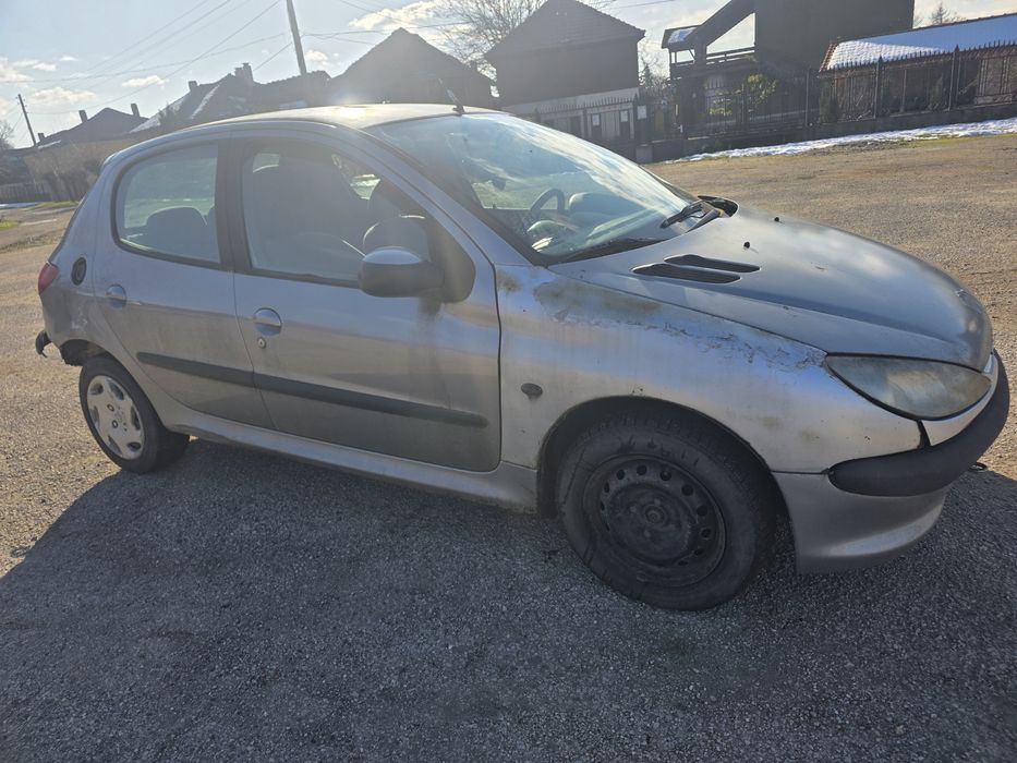 Peugeot 206 1.4  на части