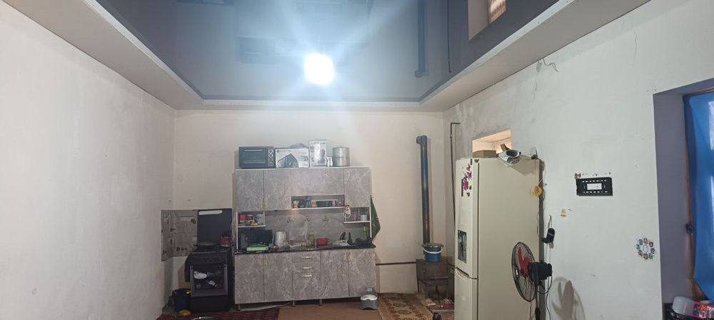 Farhod Savxozda 4 sotixli hovli sotiladi.Kadastlari bor.Vi-fi o'tgan