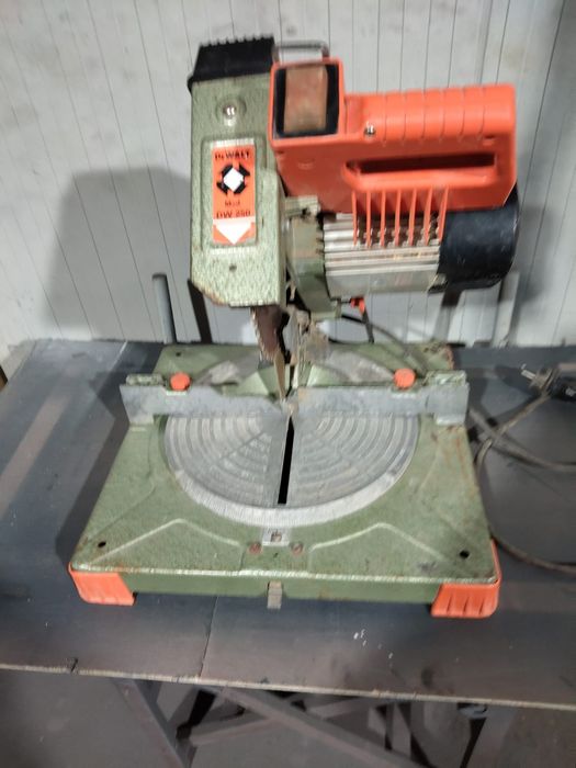 Circular dewalt 220 v perfecta stare de funcționare