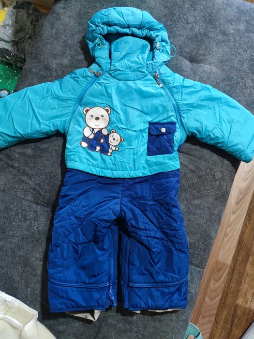 Продам детский зимний комбинезон трансформер б/у