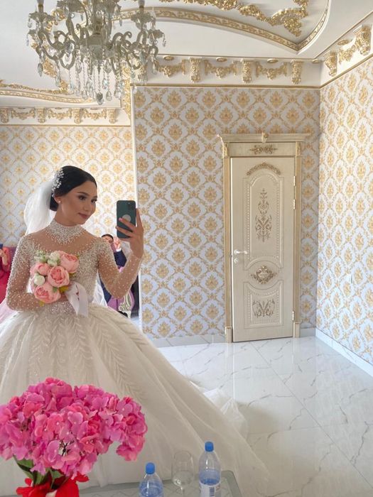 Свадебное платье