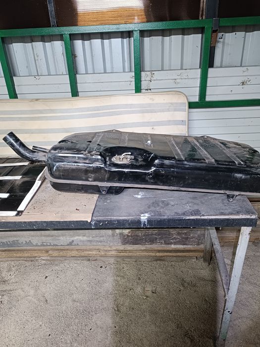 Нива 2121 фаркоп,бензобак