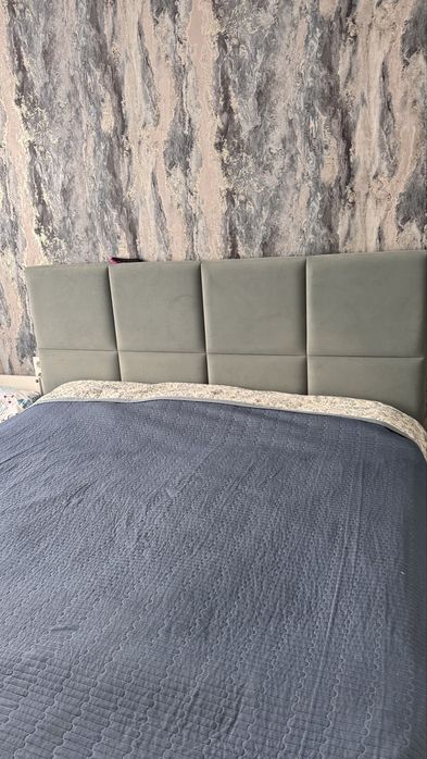 Кровать двухспальная