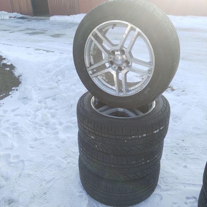 Продам диски с резиной оригинал